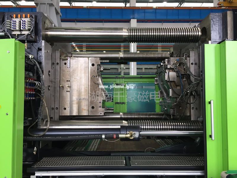 注塑機快速換模系統,磁力模板