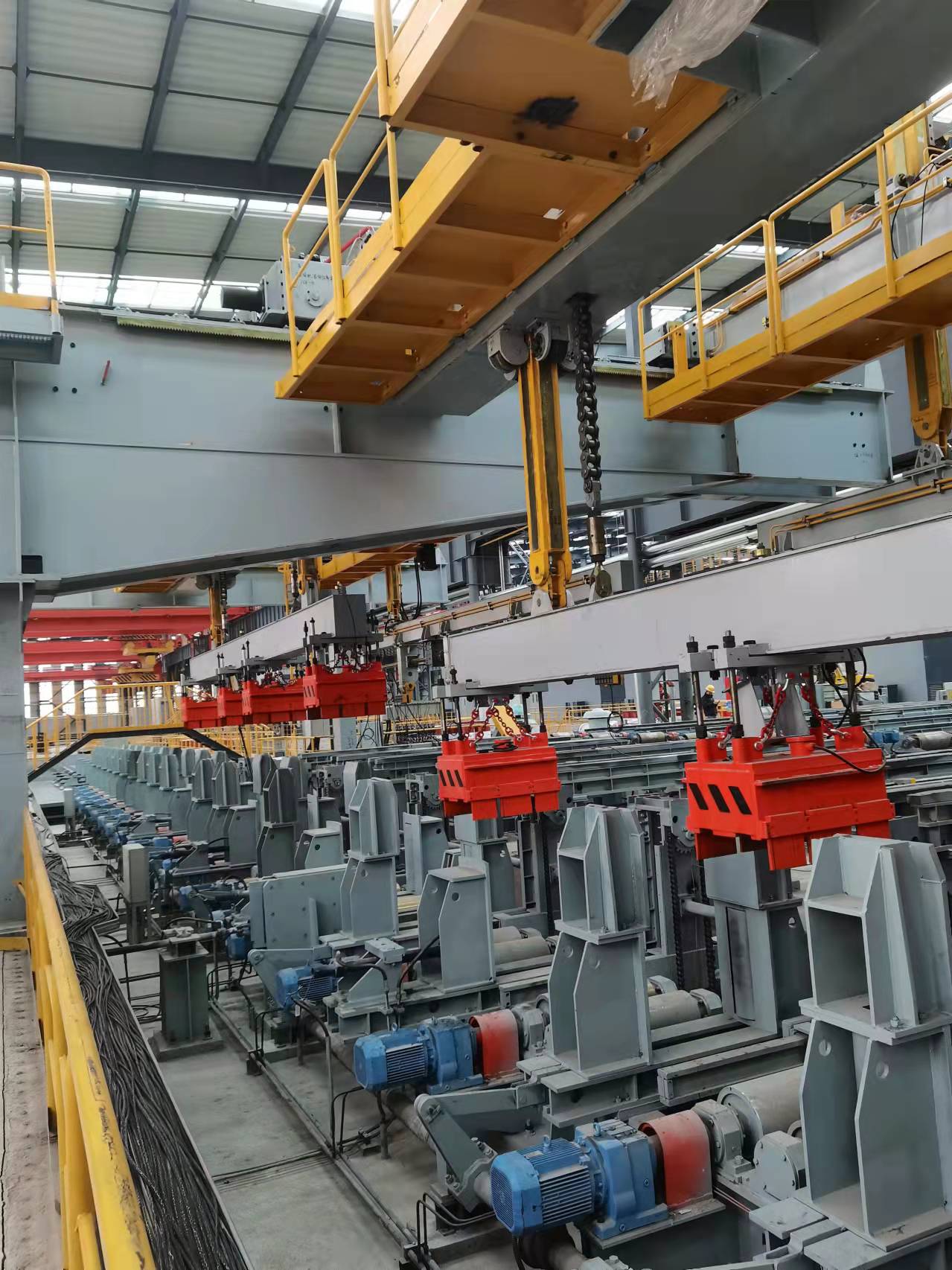 千豪吊型材，鋼軌自動化生產(chǎn)線用電永磁鐵吊具